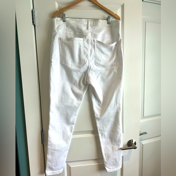 Mint condition Madewell high rise skinny jeans. Size 33 - Picture 7 of 9